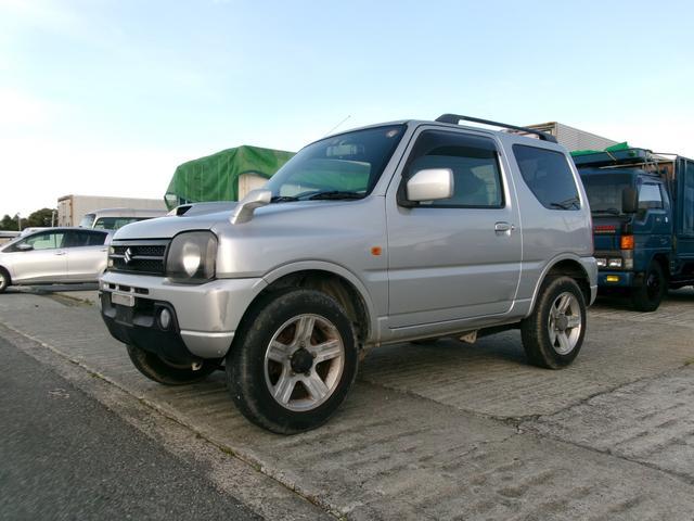 切替4WDで力強い走り!汚れにくいボディカラーです! ETC 切り替え4WD CDステレオ パ...