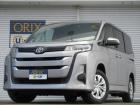 令和4年9月初年度登録の4WD・グレーのノアが入庫いたしました。お気軽にお問い合わせください♪