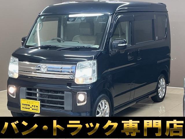 雨、夜でも明るい室内でゆっくりとお車ご覧いただけます♪20:00まで営業しております。お仕事帰...