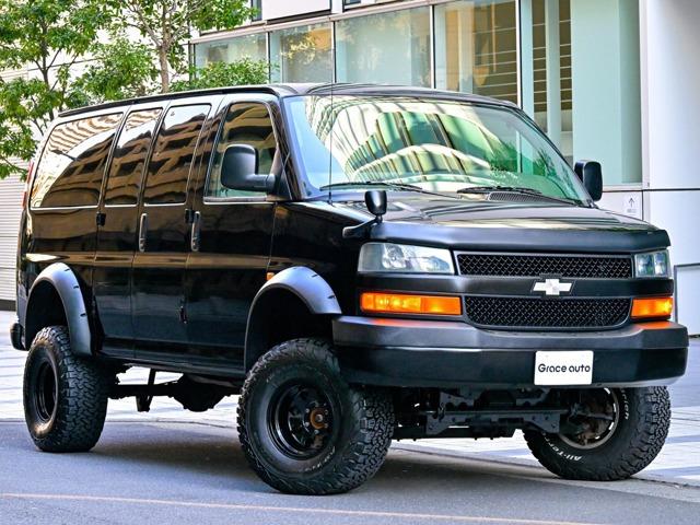 ご覧になって頂き、誠にありがとうございます。在庫車の保管場所やスタッフの人数の関係上、現車のご...