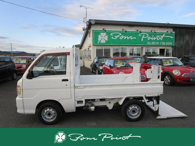 車検整備料当社負担!お手頃4WD 車!パワーゲート幅133.5cm長さ66cm!