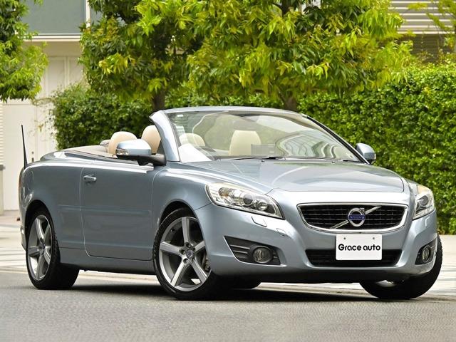 ご覧になって頂き、誠にありがとうございます。在庫車の保管場所やスタッフの人数の関係上、現車のご...